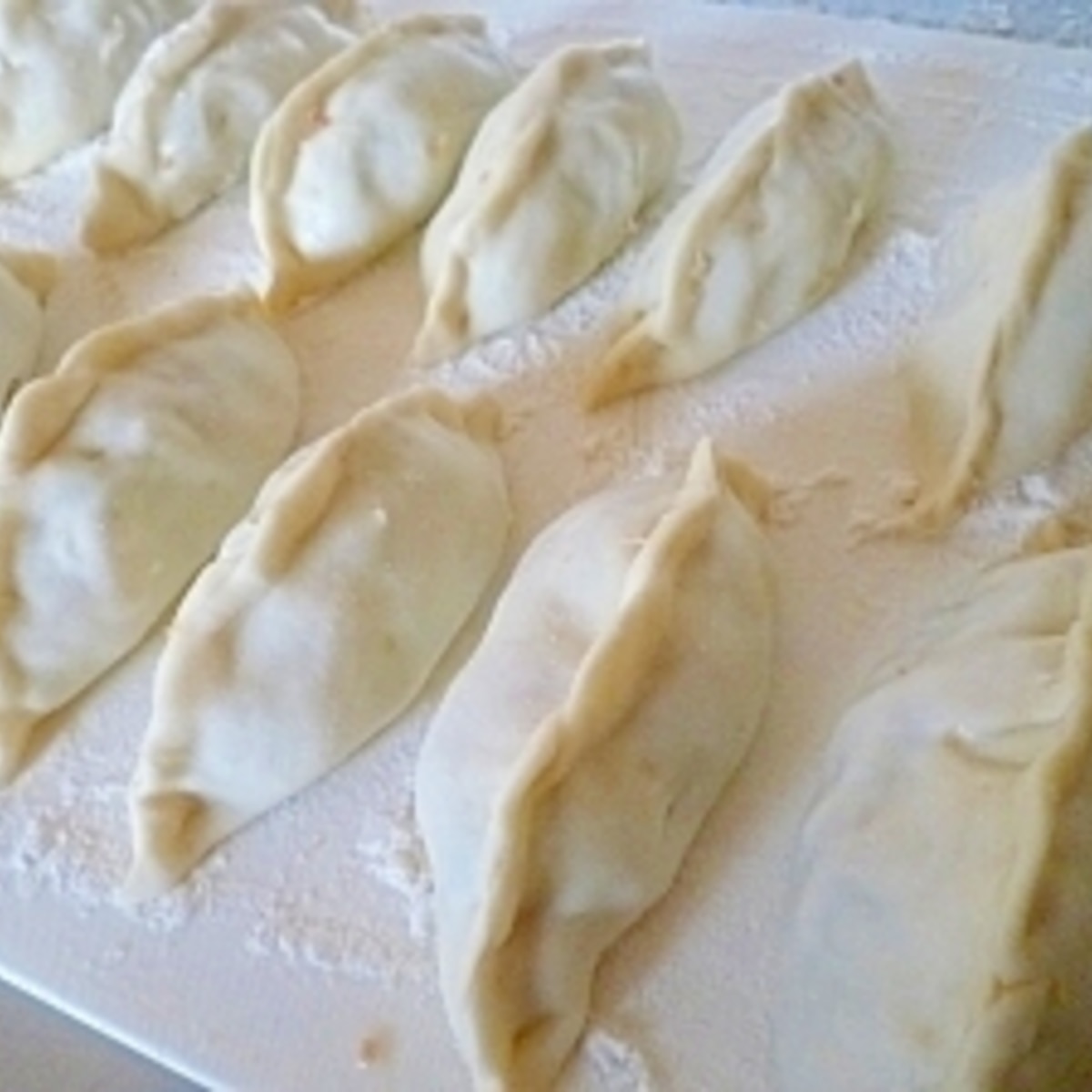 もっちもち 手作り餃子の皮 レシピ 作り方 By Aya Cafe 楽天レシピ もっちもち 手作り餃子の皮 レシピ 作り方 By Aya Cafe 楽天レシピ